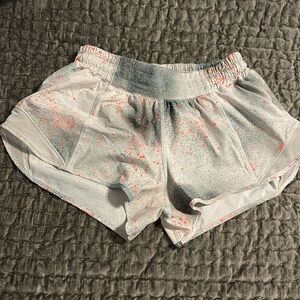 Lululemon hotty hot short